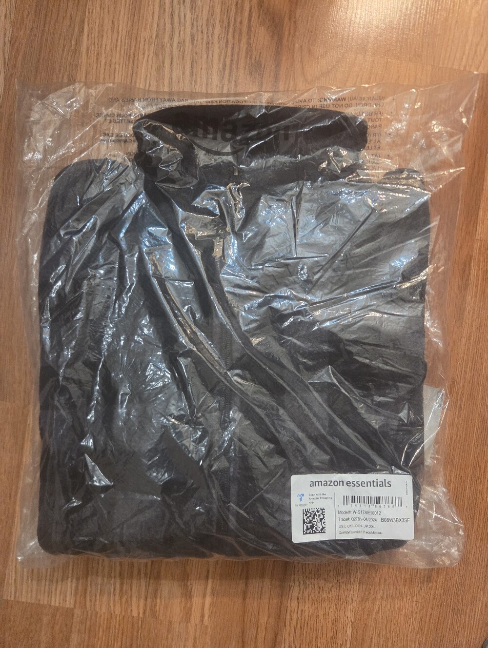 Amazon Essentials Classic Full Zip Fleece Jacket (L) Gray/Black Plaid